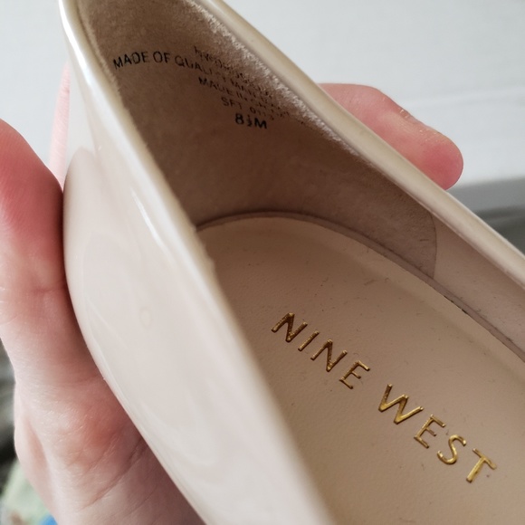 Nine West Patent Leather Cream Heels Size 8.5 EUC - Picture 8 of 8